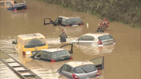 Inundaciones en Alemania: siguen buscando a centenares de desaparecidos Inundaciones en Alemania: siguen buscando a centenares de desaparecidos