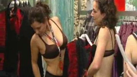 De rebajas, en ropa interior De rebajas, en ropa interior