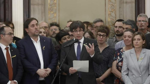 Los principales artífices del procés tras declarar la DUI en el Parlament | EFE Los principales artífices del procés tras declarar la DUI en el Parlament | EFE