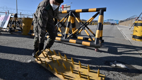 barrica frontera Corea del Sur barrica frontera Corea del Sur
