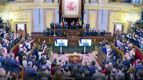 El aplauso del Congreso a las palabras de Volodímir Zelenski. El aplauso del Congreso a las palabras de Volodímir Zelenski.