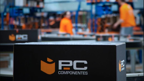 PcComponentes se enfrenta al Black Friday con una historia de superhéroes PcComponentes se enfrenta al Black Friday con una historia de superhéroes