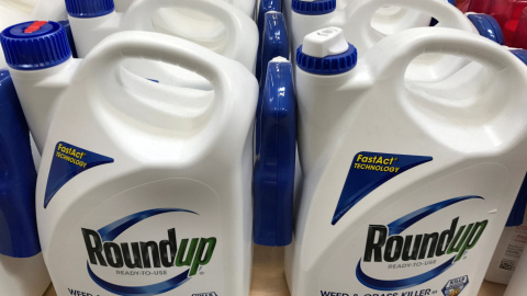 Envases del herbicida 'Roundup', de Monsanto, que contiene glifosato. REUTERS/Mike Blake Envases del herbicida 'Roundup', de Monsanto, que contiene glifosato. REUTERS/Mike Blake