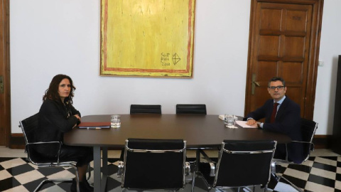 Un moment a l'inici de la reunió entre Vilagrà i Bolaños. Un moment a l'inici de la reunió entre Vilagrà i Bolaños.