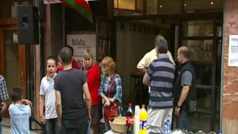 Abren la sede de Bildu en Gernika (Vizcaya) Abren la sede de Bildu en Gernika (Vizcaya)