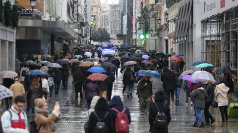 Lluvia en una calle de Madrid. EUROPA PRESS/Archivo Lluvia en una calle de Madrid. EUROPA PRESS/Archivo