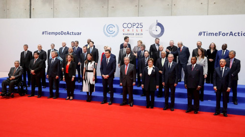 02/12/2019 - Fotografía de familia de la COP25 en Madrid. / EFE - CHEMA MOYA