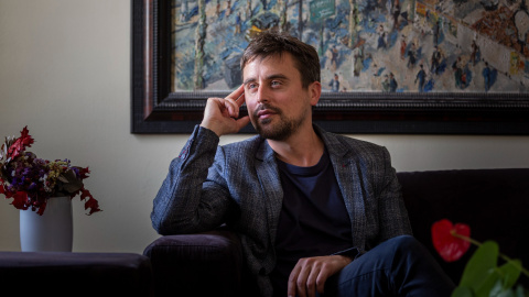 28/04/2022 - El regidor de Drets de Ciutadania i Participació de l'Ajuntament de Barcelona, Marc Serra, al seu despatx del Districte de Sants - MontjuÏc. 28/04/2022 - El regidor de Drets de Ciutadania i Participació de l'Ajuntament de Barcelona, Marc Serra, al seu despatx del Districte de Sants - MontjuÏc.