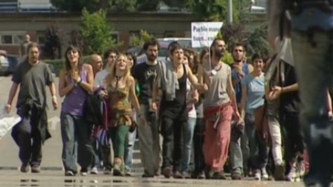 El movimiento 15-M se moviliza en Madrid y Barcelona El movimiento 15-M se moviliza en Madrid y Barcelona