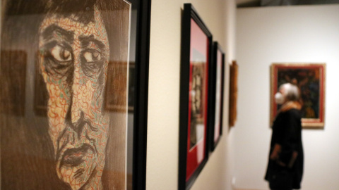 07/04/2022 - Un visitant a la mostra dedicada a Francesc Tosquelles al CCCB. 07/04/2022 - Un visitant a la mostra dedicada a Francesc Tosquelles al CCCB.