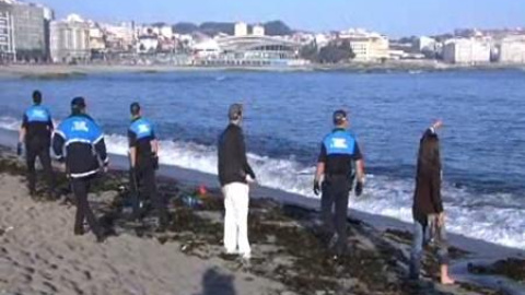 Muere un hombre ahogado en la playa de Orzán, en A Coruña Muere un hombre ahogado en la playa de Orzán, en A Coruña