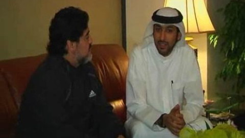 Maradona llega a Dubai para entrenar al Al Wasl Maradona llega a Dubai para entrenar al Al Wasl