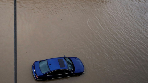 En Navarra las lluvias han provocado el desbordamiento del Ultzama en Villaba, localidad cercana a Pamplona, provocando inundaciones./ Jesús Diges (EFE)