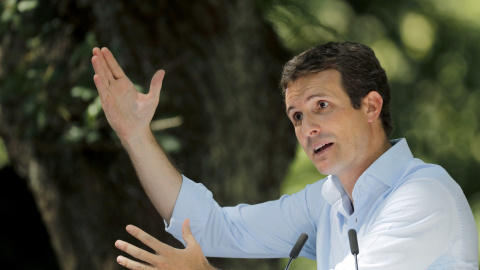 El presidente del Partido Popular, Pablo Casado, en el acto de apertura del curso político celebrado en el municipio pontevedrés de Cerdedo-Cotobade. EFE/Lavandeira JR El presidente del Partido Popular, Pablo Casado, en el acto de apertura del curso político celebrado en el municipio pontevedrés de Cerdedo-Cotobade. EFE/Lavandeira JR