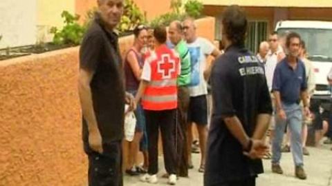 Un total de 600 vecinos de la Restinga (El Hierro) evacuados ante una posible erupción Un total de 600 vecinos de la Restinga (El Hierro) evacuados ante una posible erupción