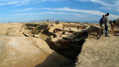 Fotografía cedida por el fotógrafo de Golestán Mehdi Tiraní de las excavaciones en la Gran Muralla de Gorgán. / EFE Fotografía cedida por el fotógrafo de Golestán Mehdi Tiraní de las excavaciones en la Gran Muralla de Gorgán. / EFE