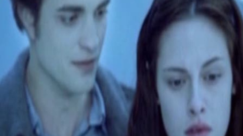 Pattinson y Stewart, más cariñosos que nunca Pattinson y Stewart, más cariñosos que nunca