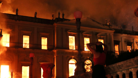 Estupor ante una pérdida incalculable.- REUTERS/Ricardo Moraes