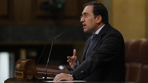 El ministro de Asuntos Exteriores, José Manuel Albares, interviene en la sesión plenaria celebrada este miércoles en el Congreso de los Diputados. El ministro de Asuntos Exteriores, José Manuel Albares, interviene en la sesión plenaria celebrada este miércoles en el Congreso de los Diputados.