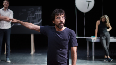 Israel Elejalde durante la representación de 'Un enemigo del pueblo (Ágora)'.- VANESSA RÁBADE Israel Elejalde durante la representación de 'Un enemigo del pueblo (Ágora)'.- VANESSA RÁBADE