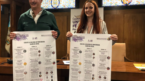La concejala de Bienestar Social, Infancia e Igualdad de Ponferrada, Lorena González, junto al representante de los Servicios Sociales, Juan Carlos Ruiz, en la presentación de la Universidad Feminista el pasado 18 de mayo La concejala de Bienestar Social, Infancia e Igualdad de Ponferrada, Lorena González, junto al representante de los Servicios Sociales, Juan Carlos Ruiz, en la presentación de la Universidad Feminista el pasado 18 de mayo