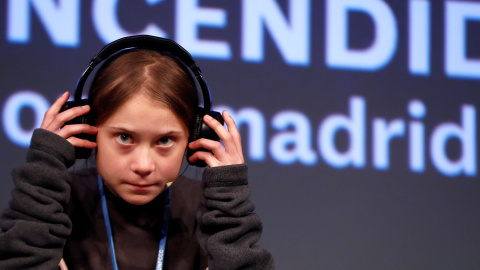 Greta Thunberg en una rueda de prensa en Madrid. REUTERS Greta Thunberg en una rueda de prensa en Madrid. REUTERS