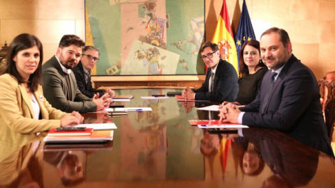 Segunda reunión de los equipos de PSOE y PSC con ERC. PSOE Segunda reunión de los equipos de PSOE y PSC con ERC. PSOE