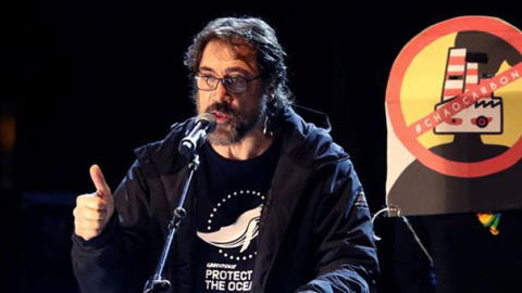 Javier Bardem llamó "estúpidos" a Almeida y Trump durante su intervención en la Marcha por el Clima de Madrid. / KIKO HUESCA (EFE)