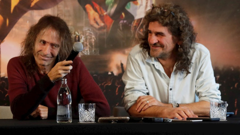 Robe Iniesta e Iñaki Antón, de Extremoduro, durante la rueda de prensa en la que han anunciado la gira de despedida. - EFE Robe Iniesta e Iñaki Antón, de Extremoduro, durante la rueda de prensa en la que han anunciado la gira de despedida. - EFE