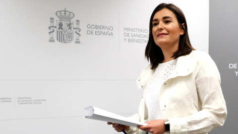 La ministra de Sanidad, Carmen Montón, en la que rueda de prensa en la que ha negado irregularidades en la obtención de su máster. EFE/Fernando Alvarado La ministra de Sanidad, Carmen Montón, en la que rueda de prensa en la que ha negado irregularidades en la obtención de su máster. EFE/Fernando Alvarado