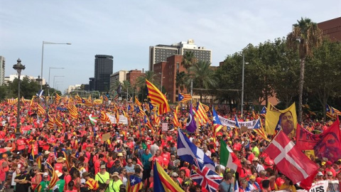 Miles de personas llenan los tramos de la manifestación en Barcelona Miles de personas llenan los tramos de la manifestación en Barcelona