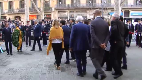 Comienzan los actos de la Diada con la ofrenda floral al monumento a Rafael Casanova Comienzan los actos de la Diada con la ofrenda floral al monumento a Rafael Casanova