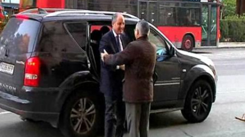 12 trajes y dos americanas a nombre de Camps 12 trajes y dos americanas a nombre de Camps