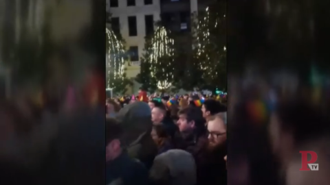 Un fallo técnico deja sin campanadas a decenas de personas en Granada. / ATLAS Un fallo técnico deja sin campanadas a decenas de personas en Granada. / ATLAS