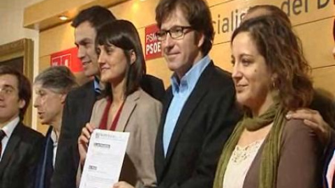 Rubalcaba presenta las 38 propuestas con la que optará a liderar el PSOE Rubalcaba presenta las 38 propuestas con la que optará a liderar el PSOE