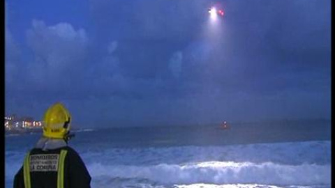 Cuatro desaparecidos en la Playa de Riazor Cuatro desaparecidos en la Playa de Riazor