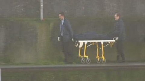 Recuperado el cadáver de un policía en la playa de Riazor Recuperado el cadáver de un policía en la playa de Riazor