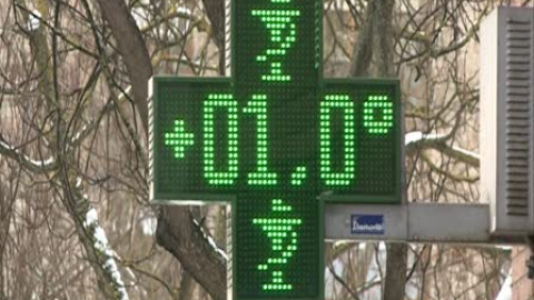 La nieve da paso al hielo en Vitoria La nieve da paso al hielo en Vitoria