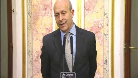 Wert defiende en el Congreso la derogación de los temarios de las oposiciones Wert defiende en el Congreso la derogación de los temarios de las oposiciones