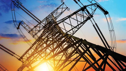 La factura de la luz experimentó en agosto la cuarta mayor subida de la historia. (ARCHIVO EP) La factura de la luz experimentó en agosto la cuarta mayor subida de la historia. (ARCHIVO EP)