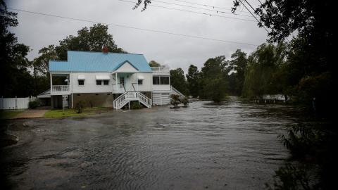 Florence ha tocado tierra a las 07.15 hora local en Wrightsville Beach, Carolina del Norte - REUTERS/Eduardo Munoz