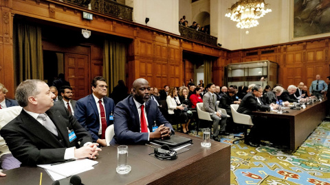 23/01/2020.- Abubacarr Tambadou, ministro de Justicia de Gambia, durante eljuicio por el genocidio de la minoría étnica musulmana rohinyá. EFE/Robin Van Linkhuisjen 23/01/2020.- Abubacarr Tambadou, ministro de Justicia de Gambia, durante eljuicio por el genocidio de la minoría étnica musulmana rohinyá. EFE/Robin Van Linkhuisjen