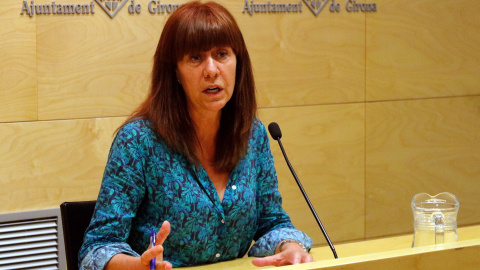 L'alcaldessa de Girona, Marta Madrenas, anunciant que no es presenta a les primàries de JxCat per encapçalar llista per a l'alcaldia de Girona. L'alcaldessa de Girona, Marta Madrenas, anunciant que no es presenta a les primàries de JxCat per encapçalar llista per a l'alcaldia de Girona.