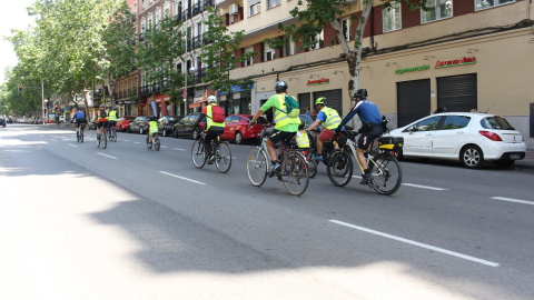 Agentes y participantes durante una de las clases prácticas de circulación. / POLICÍA MUNICIPAL DE MADRID