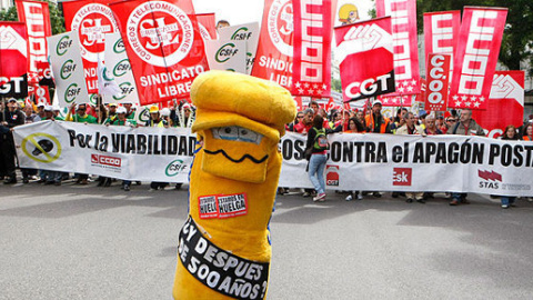 Los casi 60.000 trabajadores de Correos han perdido hasta un 14 por ciento de poder adquisitivo desde 2010 Los casi 60.000 trabajadores de Correos han perdido hasta un 14 por ciento de poder adquisitivo desde 2010