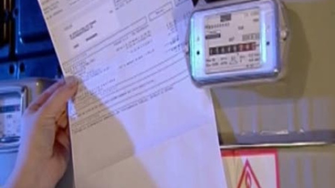 OCU aconseja revisar el contrato de la luz OCU aconseja revisar el contrato de la luz