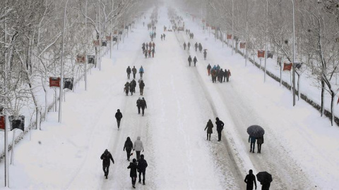 Vista del Paseo de la Castellana de Madrid, este sábado, cubierta de nieve tras el paso de la borrasca Filomena. Vista del Paseo de la Castellana de Madrid, este sábado, cubierta de nieve tras el paso de la borrasca Filomena.