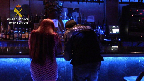 Operación de la Guardia Civil en un club de alterneen Toledo, en el que había dos menores. Operación de la Guardia Civil en un club de alterneen Toledo, en el que había dos menores.