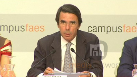 Aznar llama a cerrar filas con el Gobierno Aznar llama a cerrar filas con el Gobierno