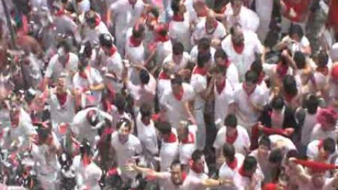 Arrancan los sanfermines con el tradicional chupinazo Arrancan los sanfermines con el tradicional chupinazo